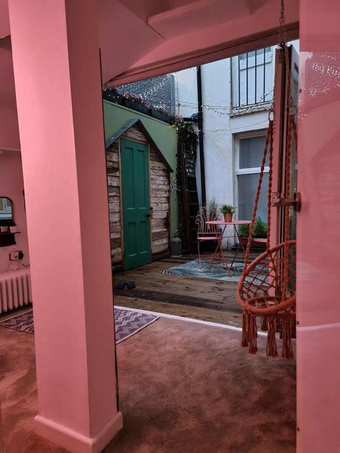 ברייטון Quirky Seaside Family Cottage Walk To The Waves! מראה חיצוני תמונה